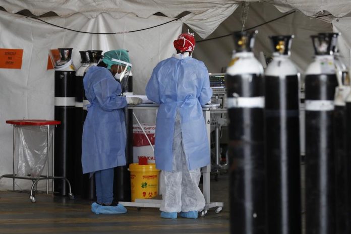 COVID. El mundo se hace presente enviando casi un millón de vacunas a Ghana, luego vendrá Costa de Marfil, en África. EFE COVID. El mundo se hace presente enviando casi un millón de vacunas a Ghana, luego vendrá Costa de Marfil, en África. EFE