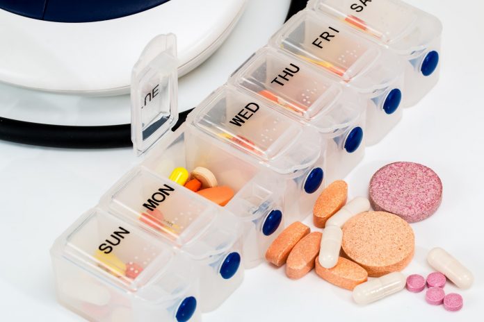 Denuncie la falta de medicamentos en el IESS