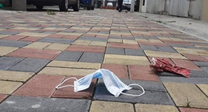 Las mascarillas se vuelven ‘foco’ de contaminación