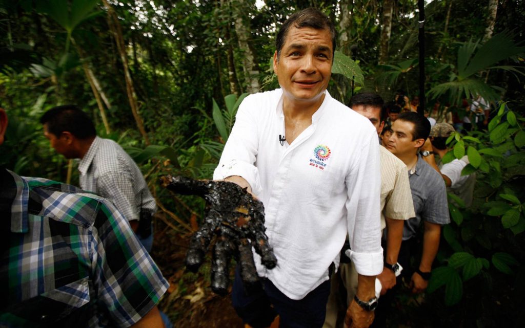 CASO. El expresidente Rafael Correa derrochó millones de dólares en el caso contra Chevron.