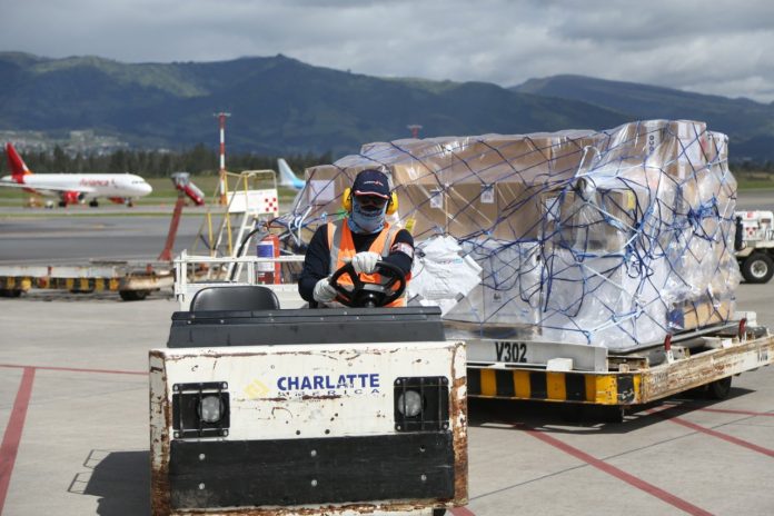 VACUNAS LLEGAN A ECUADOR