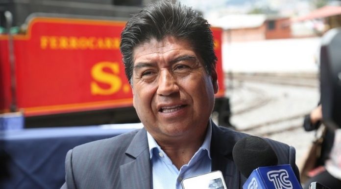 Momento. Jorge Yunda, alcalde de Quito, tendrá la audiencia preparatoria de juicio por supuesto peculado el 26 de abril. Momento. Jorge Yunda, alcalde de Quito, tendrá la audiencia preparatoria de juicio por supuesto peculado el 26 de abril.
