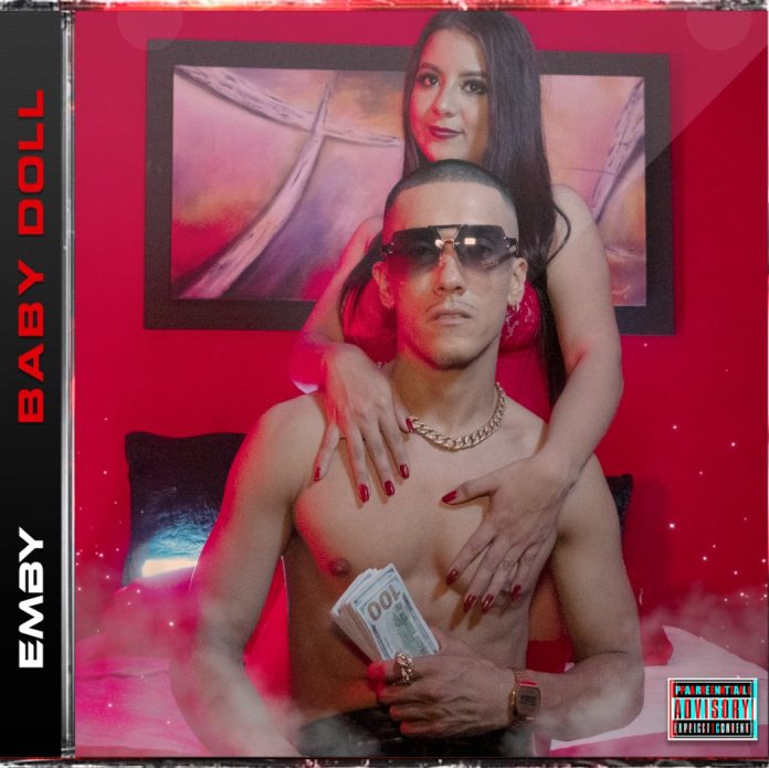 SENSUALIDAD. Emby Boy en el video de este nuevo tema muestra la belleza de la mujer santodomingueña.