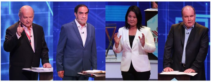 Presidenciables. Desde la izquierda, Hernando de Soto, Yonhy Lescano, Keiko Fujimori y Rafael López Aliaga, durante los debates de finales de marzo, en Lima (Perú). Presidenciables. Desde la izquierda, Hernando de Soto, Yonhy Lescano, Keiko Fujimori y Rafael López Aliaga, durante los debates de finales de marzo, en Lima (Perú).