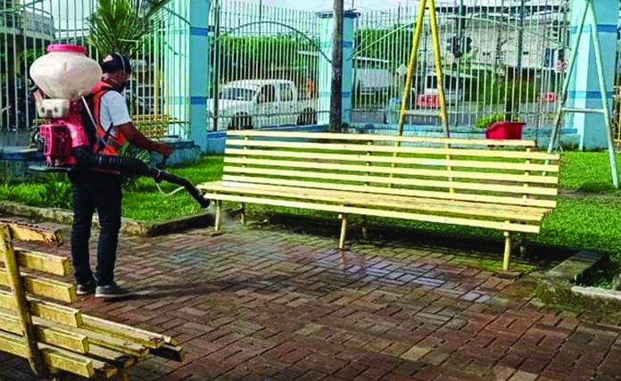 FT2PAG5 FUMIGACION Fumigación es espacios públicos