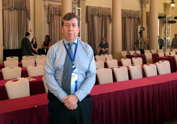 Discursos. El vicepresidente segundo de la SIP, Roberto Rock, inauguró la reunión semestral, el 20 de abril de 2021, en un contexto adverso para la prensa.(EFE) Discursos. El vicepresidente segundo de la SIP, Roberto Rock, inauguró la reunión semestral, el 20 de abril de 2021, en un contexto adverso para la prensa.(EFE)