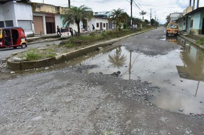 Actualidad: Avenida principal de la Nueva Concordia, sector 5 donde se observa los trabajos abandonados del alcantarillado