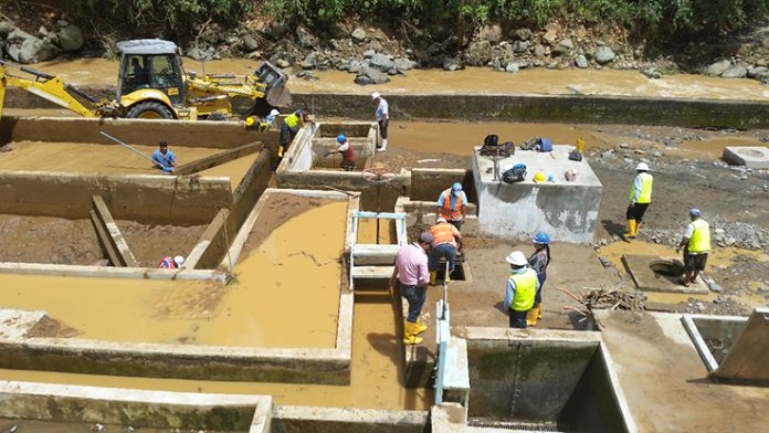 SITUACIÓN. Así quedan los tanques reservorios del agua potable, luego de las fuertes lluvias en Santo Domingo.