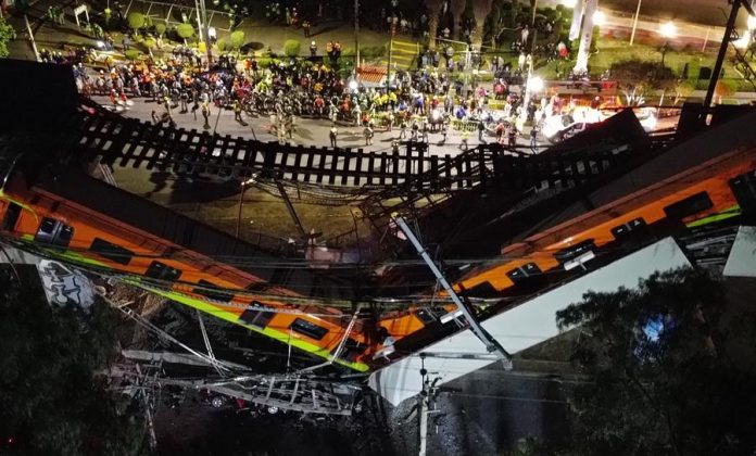 23 fallecidos por el derrumbe de un tramo del metro en Ciudad de México