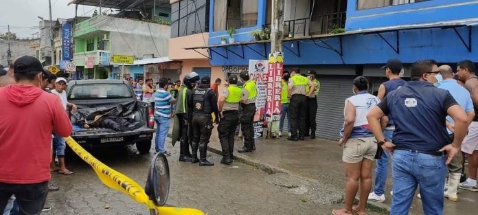 INSEGURIDAD.- Aumentan a 44 las muertes violentas a nivel provincial y en el cantón Esmeraldas a 27 en lo que va del año 2021, según los reportes policiales. INSEGURIDAD.- Aumentan a 44 las muertes violentas a nivel provincial y en el cantón Esmeraldas a 27 en lo que va del año 2021, según los reportes policiales.