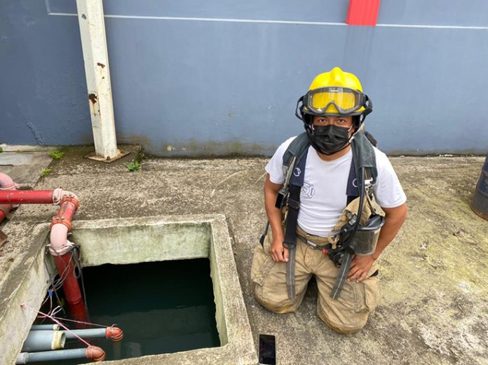 BOMBEROS. Recuerdan que al realizar la limpieza de cisternas o pozos debe haber un protocolo de seguridad.