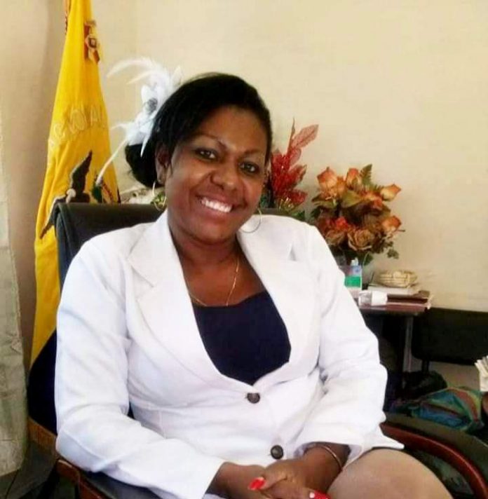 FUNCIÓN. La Gobernación de Esmeraldas sigue liderada por una mujer. Tania Obando es la representante de Guillermo Lasso.