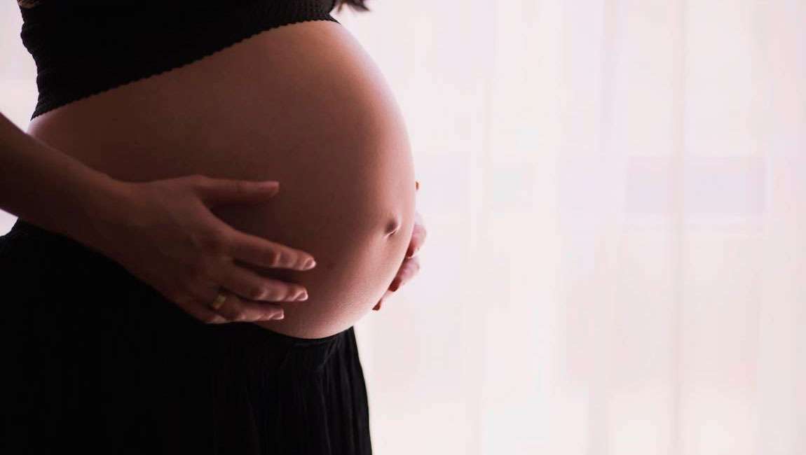 Las mujeres embarazadas solo pueden vacunarse con autorización médica