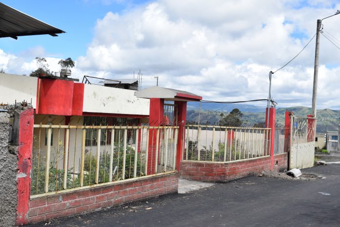 Realidad. Las localidades lucen solitarias y algunas casas abandonadas.