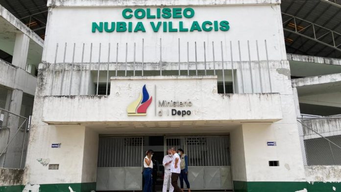 INICIATIVA. Tras cuatro año de descuido del coliseo Nubia Villacís, se planifica su reapertura para entrenamientos. INICIATIVA. Tras cuatro año de descuido del coliseo Nubia Villacís, se planifica su reapertura para entrenamientos.