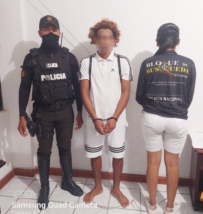 RESULTADOS. Agentes del bloque de búsqueda de la Policía Nacional detuvo al segundo más buscado de Esmeraldas por asesinato en Atacames. RESULTADOS. Agentes del bloque de búsqueda de la Policía Nacional detuvo al segundo más buscado de Esmeraldas por asesinato en Atacames.